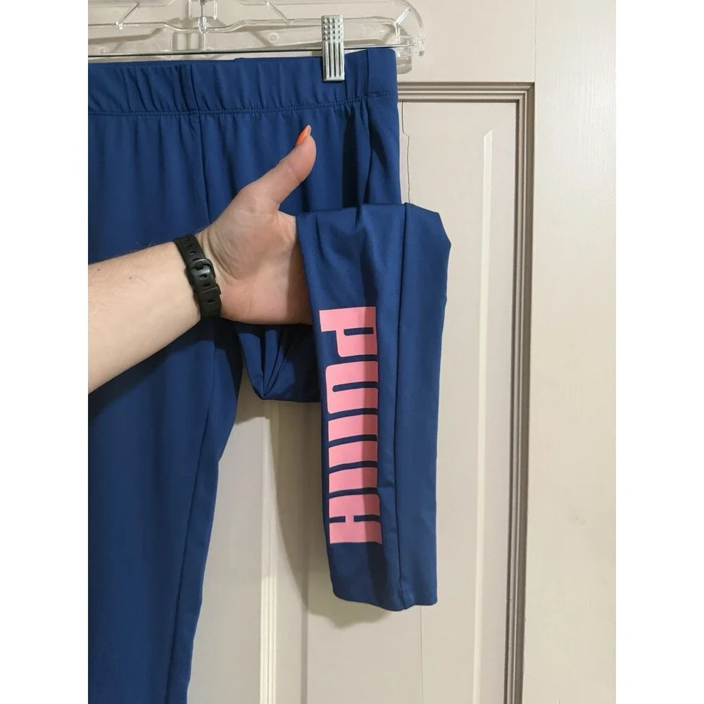 Girls PUMA Leggings Size Medium